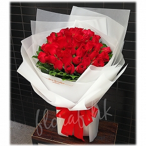 BO183   紅色玫瑰花束 – 肯亞紅玫瑰 BO183   紅色玫瑰花束 – 肯亞紅玫瑰