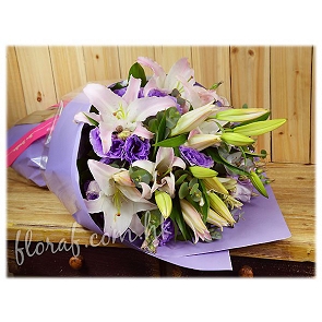 BO93  送花束香港 – 台灣"馬可"百合花束 桔梗花束 BO93  送花束香港 – 台灣"馬可"百合花束 桔梗花束