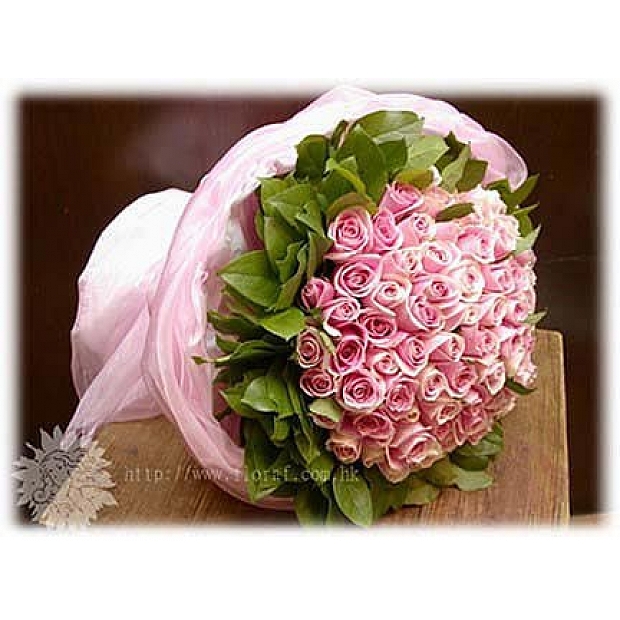 99支玫瑰花束 99枝粉紅色玫瑰花束 網上訂花花店香港  