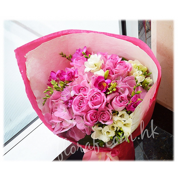 粉紅色玫瑰 較剪蘭 繡球 生日花束 送花香港   